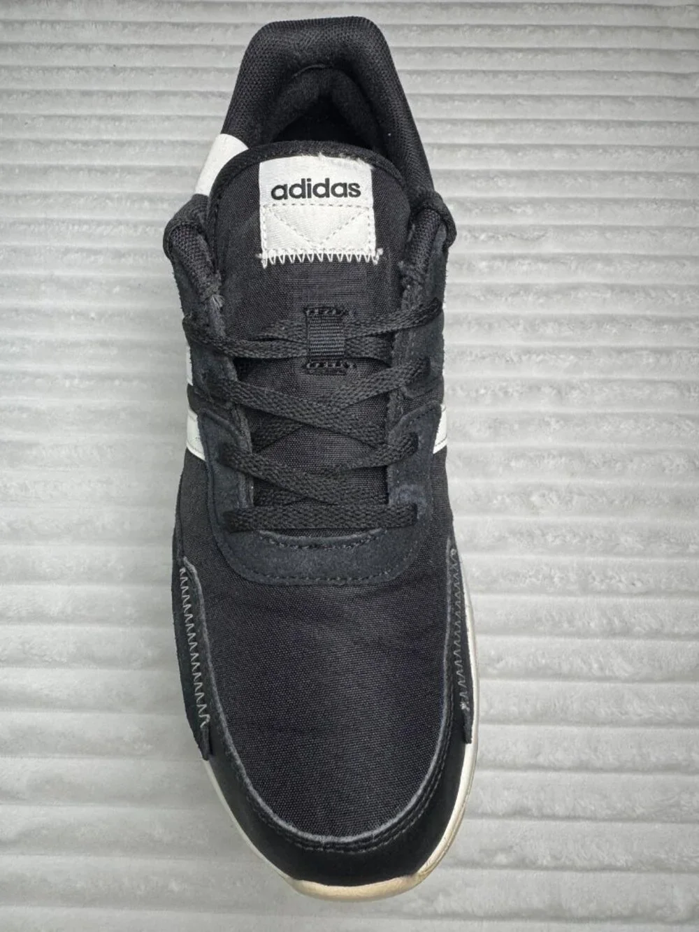 Adidas Women's Retro‎ Run Style Black with white Sneakers Size 9
